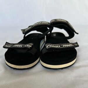 Toms Black and White Casual Walking Sandals